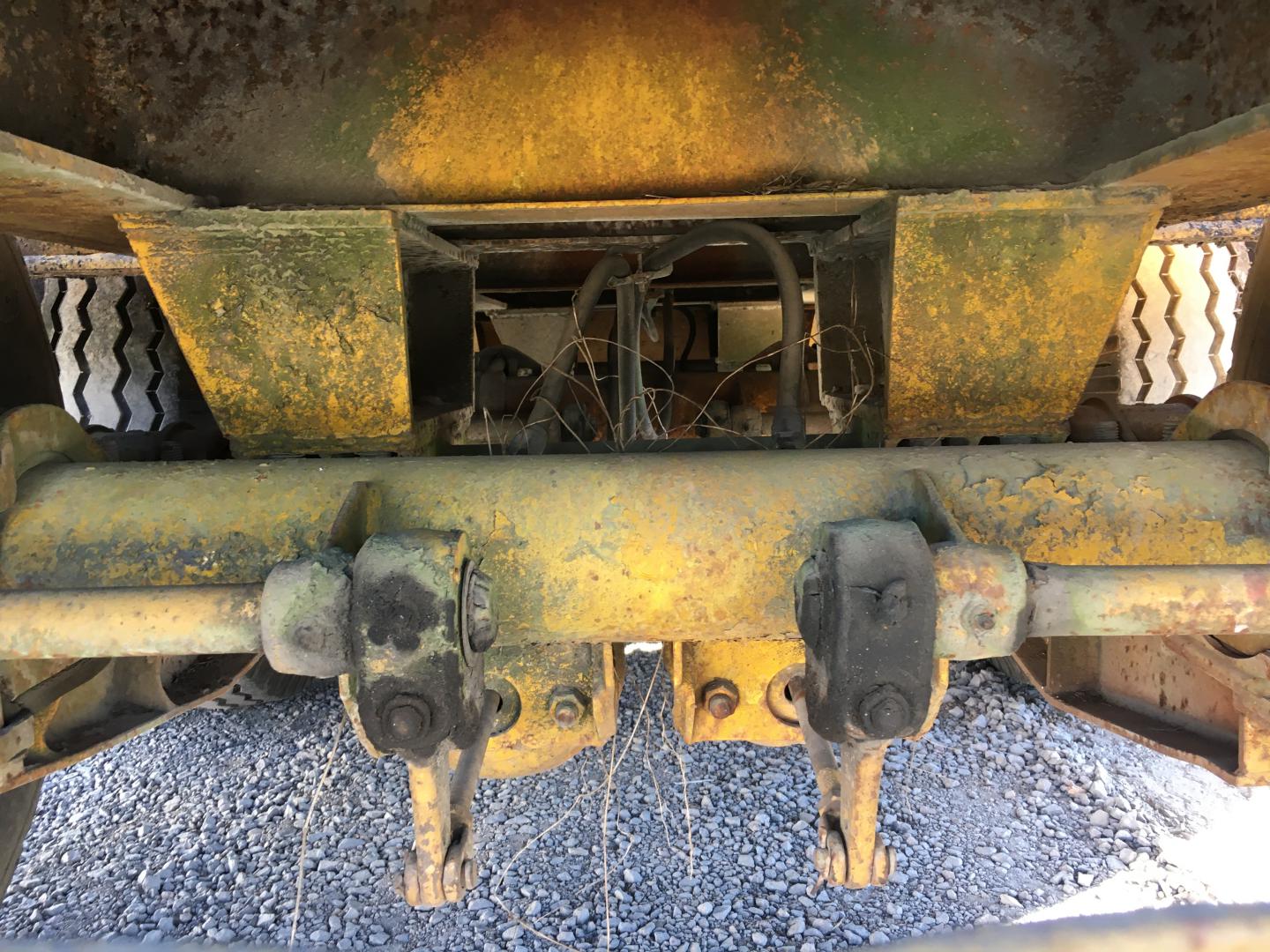 ./imagenes/INVOICE/2019/17173/LOWBOY LOAD KING 503DF (33).JPG